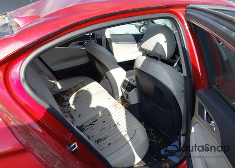 2020 Genesis G70 2.0T Rwd из США, поврежденный, VIN KMTG34LAXLU062859